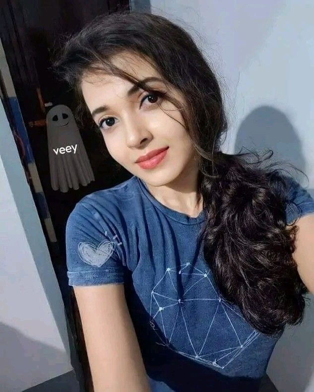 Bhuj ❣️low price vip call me❣️ and full enjoy top model ❣️college girl