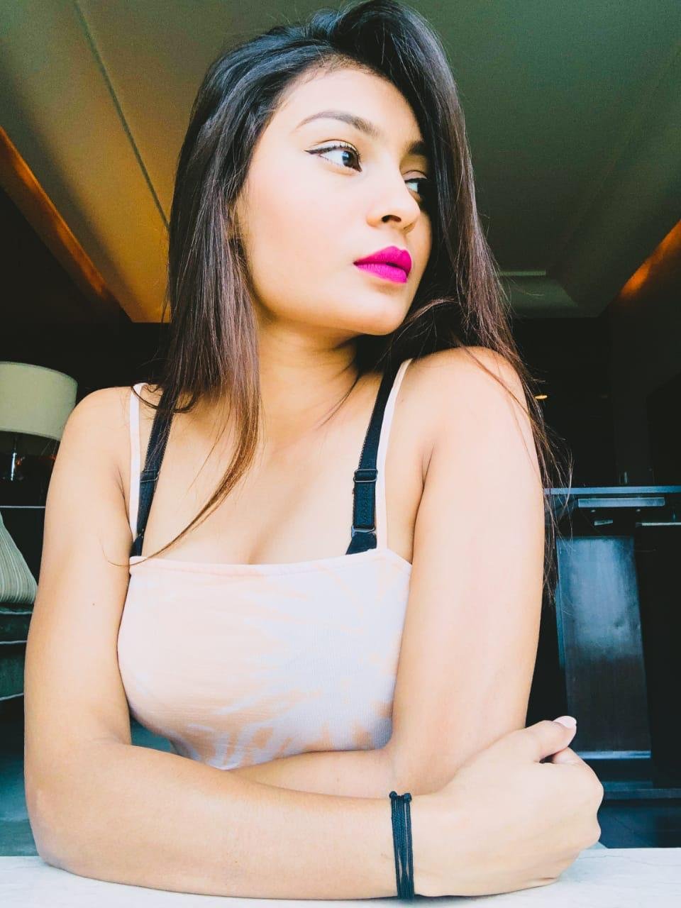 Best escort call girls book now independent vip genuine model's available ,hotel & ho