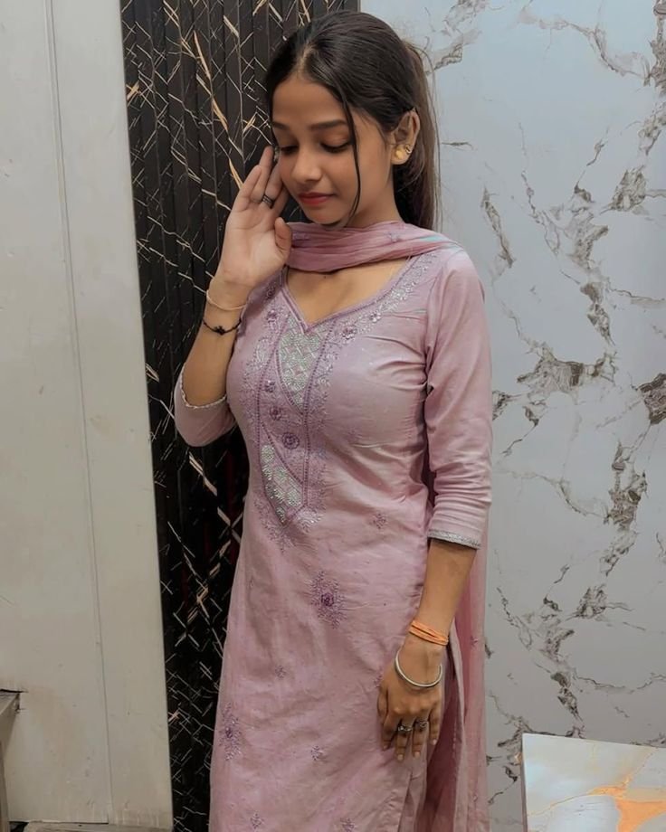 Best low price vip  genuine service call me best low price  vip safe and se