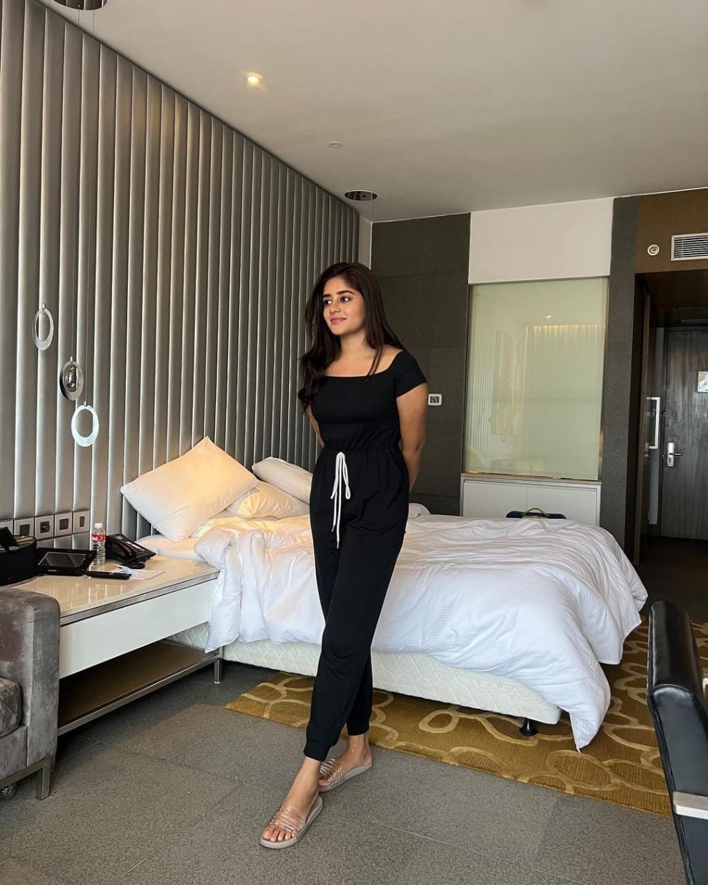 Best low price vip genuine service call me best low price vip safe and genuine service .h.