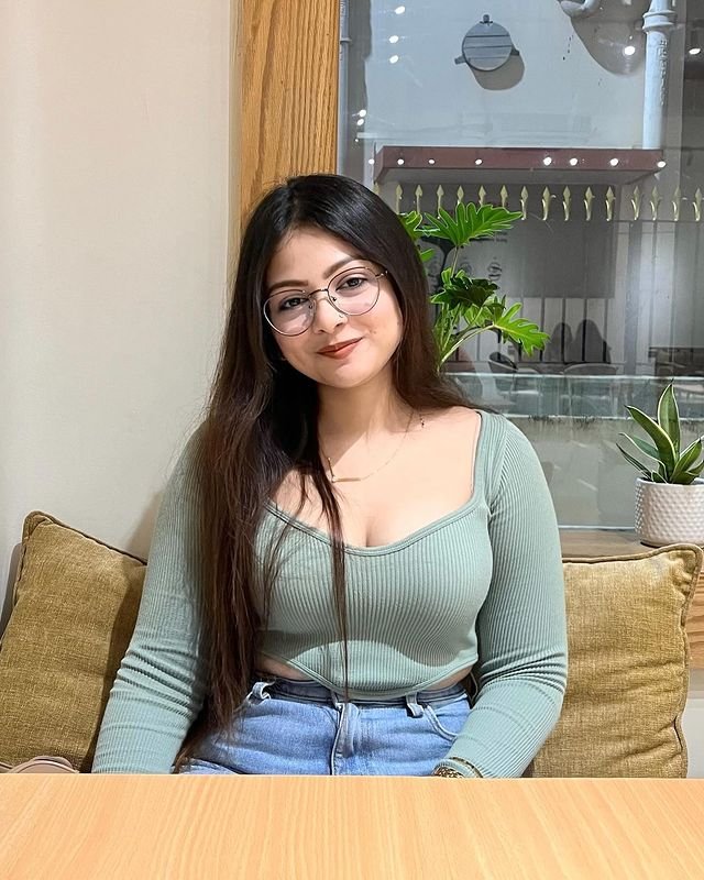 Nashik road myself kajal low price vip model full satisfied and trusted service ...