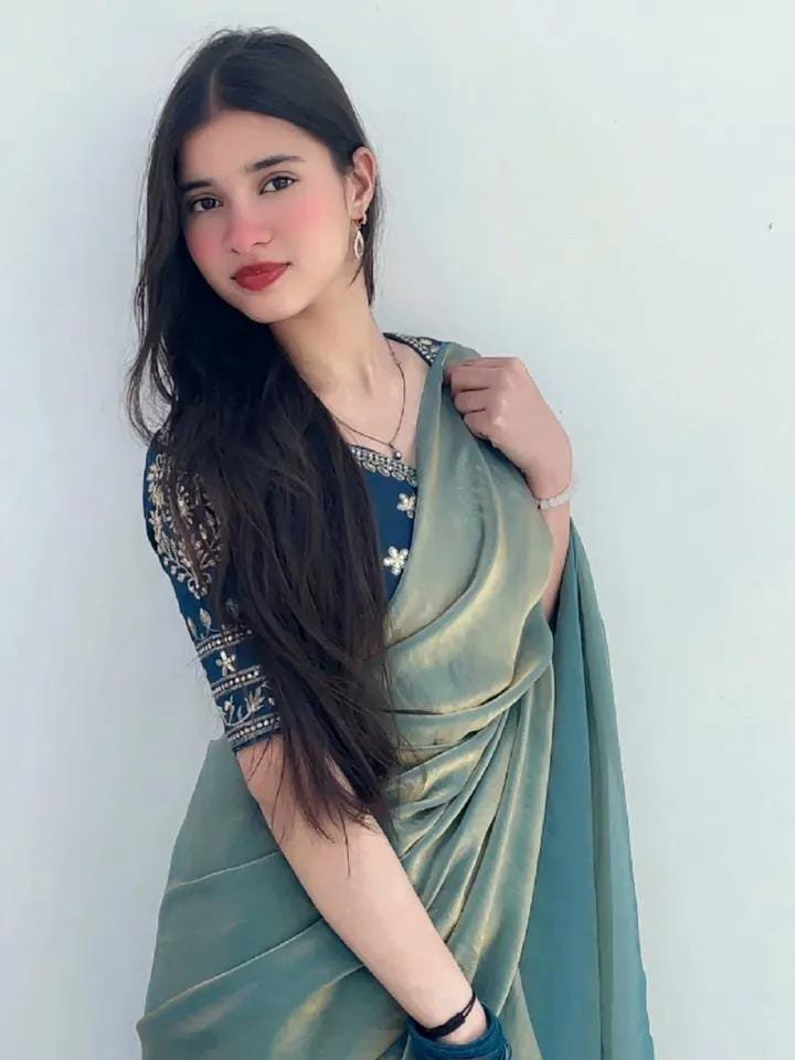 Ahmedabad escort service cash payments