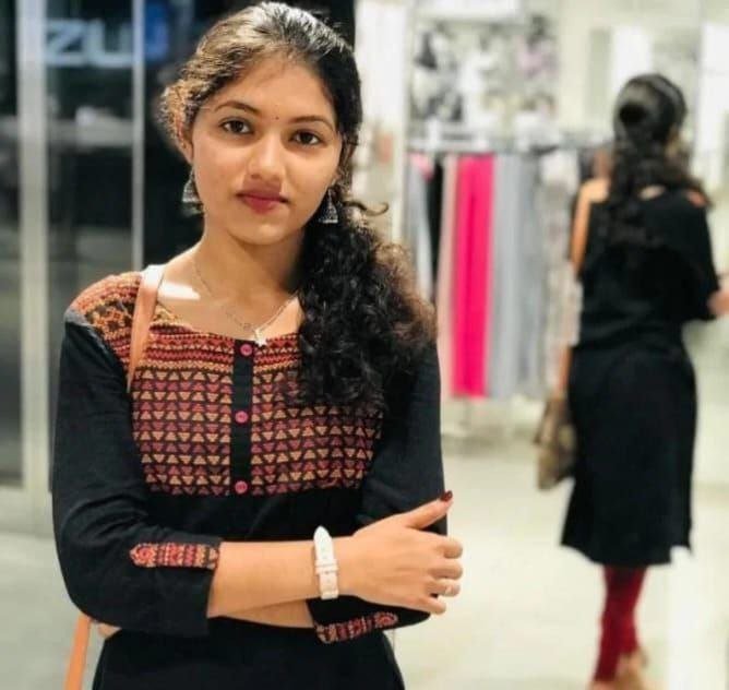 Myself Abhilasha independent tamil girls housewife doorstep 